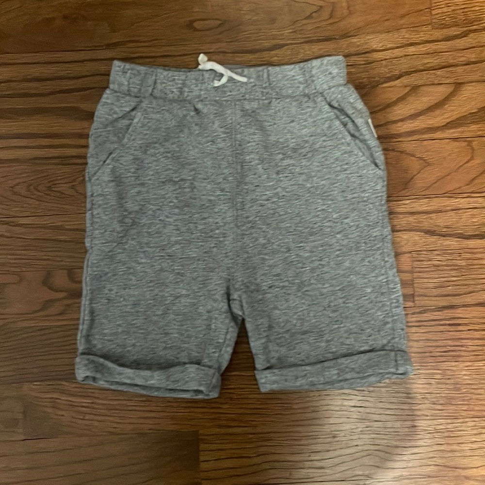 Boys Miles The Label size 6 soft grey shorts.